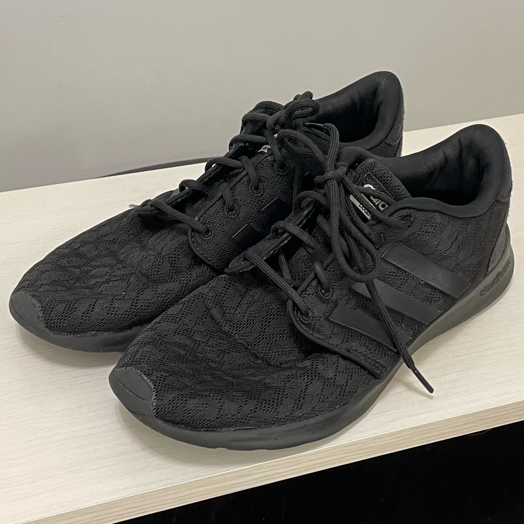 Women’s Size 9.5 Black Adidas Cloudfoam Shoes